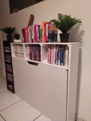 Upcycling tête de lit en rangement livres par Aline Copin Réemploi tête de lit en rangement pour livres